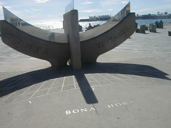 Sundial Trail of Barcelona - sundial by Rafael Soler